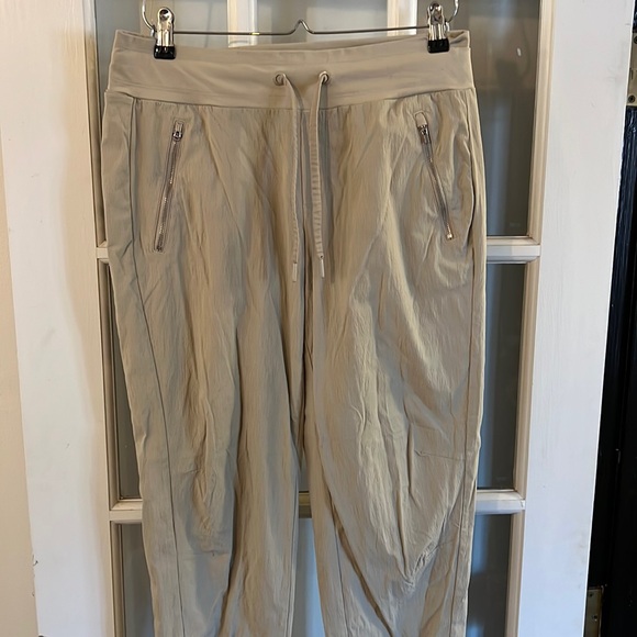 Pants - ATHLETA trekki north jogger. 10 TALL